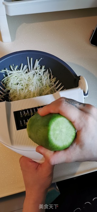 萝卜丝蒸饺的做法步骤：3