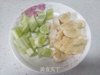 香蕉黄瓜汁的做法步骤：3