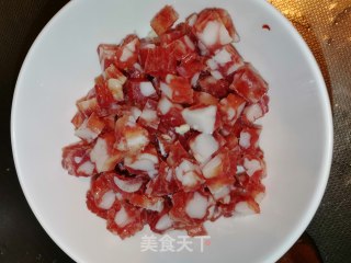 腊肠烧麦的做法步骤：1