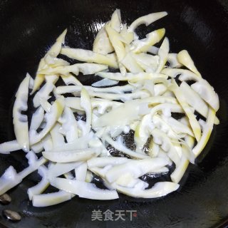 牛肉炒苦笋的做法步骤：6