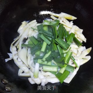 牛肉炒苦笋的做法步骤：7