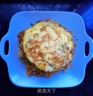 煎蛋包菜炒细面的做法步骤：12