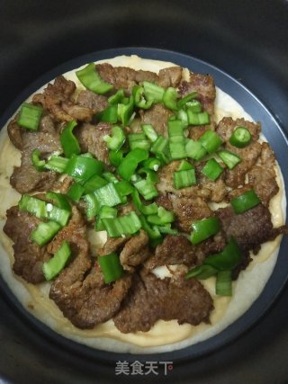 芝士鲜肉披萨的做法步骤：4