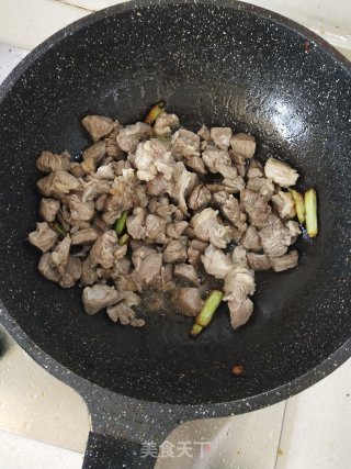 萝卜炖羊肉的做法步骤：3