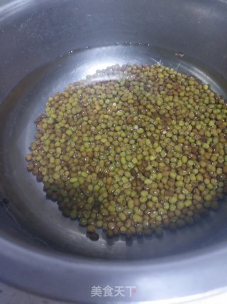 绿豆凉糕的做法步骤：1