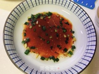 富硒姐姐鸡蛋羹教你做:葱油蒸鸡蛋的做法步骤：1