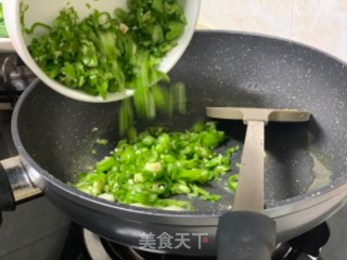 富硒姐姐鸡蛋羹教你做：尖椒炒鸡蛋的做法步骤：8