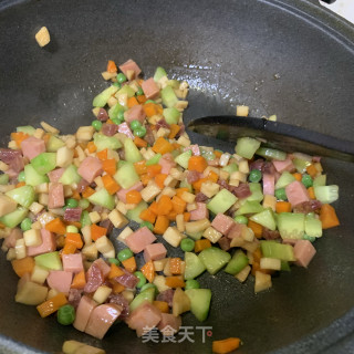 鸡腿菇炒丁的做法步骤：10
