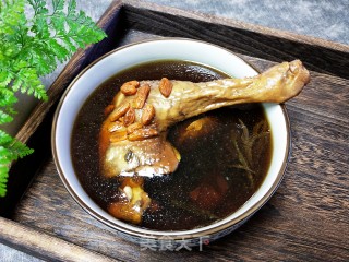 鸡腿艾茎汤的做法步骤：7