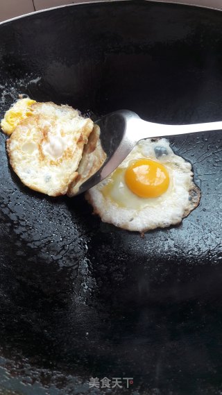 糖醋鸡蛋的做法步骤：3