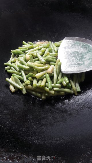紫苏炒豆角的做法步骤：6