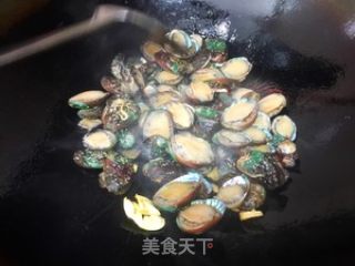 北海小鲍鱼怎么做好吃的做法步骤：3