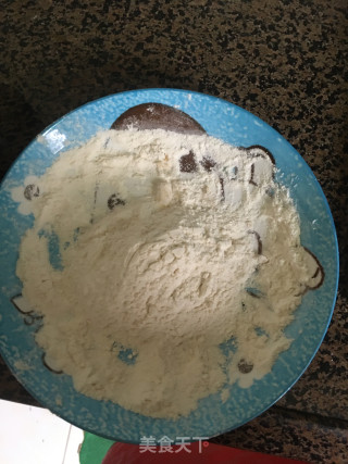 香酥小河虾的做法步骤：2
