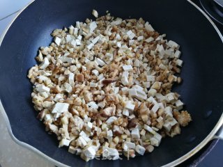 香菇花生肉酱的做法步骤：8