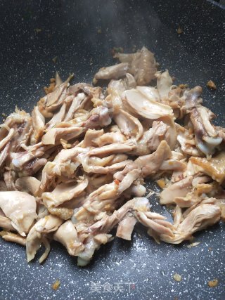 酱油炒鸡块的做法步骤：3