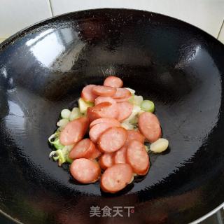 散菜花炒火腿肠的做法步骤：4