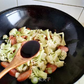 散菜花炒火腿肠的做法步骤：5