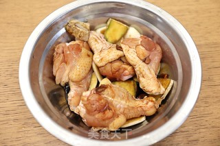 蜜汁黑椒鸡翅根的做法步骤：3