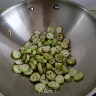 丝瓜鸡蛋油条汤的做法步骤：4
