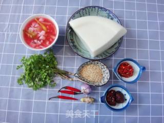 泡菜拌凉粉的做法步骤：1