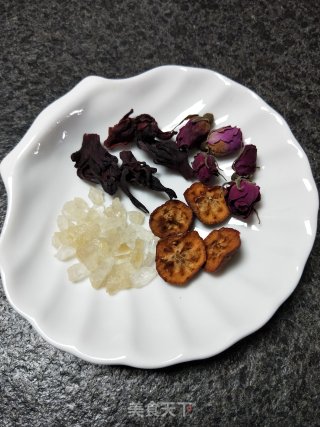 玫瑰洛神花茶的做法步骤：1