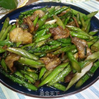 五花肉炒芦笋的做法步骤：7