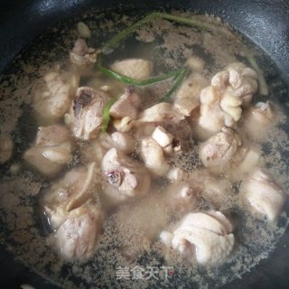 红烧鸡大腿的做法步骤：2
