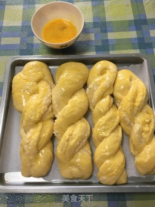 椰蓉酸奶长条面包的做法步骤：15