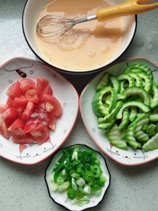 西葫芦番茄炒蛋的做法步骤：3