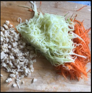 西葫芦鸡蛋饼的做法步骤：1