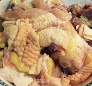 茶树菇粉条炖鸡的做法步骤：1