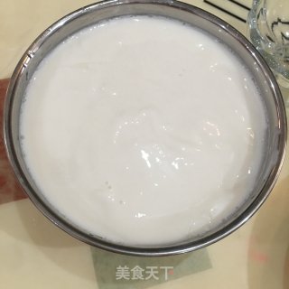 自制炒酸奶的做法步骤：1