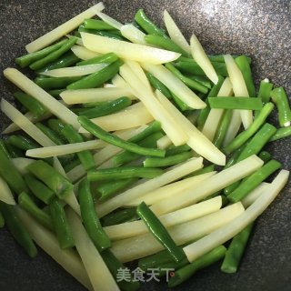 四季豆烧土豆的做法步骤：5