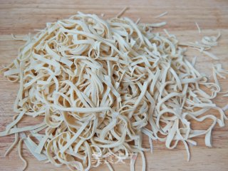 凉拌干豆腐丝的做法步骤：4