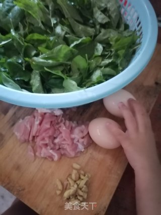 枸杞鸡蛋瘦肉汤的做法步骤：1