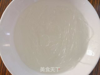 粉丝蒸龙利鱼的做法步骤：3