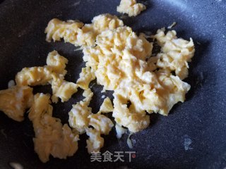 枸杞叶炒鸡蛋的做法步骤：4