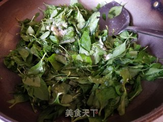 枸杞叶炒鸡蛋的做法步骤：6