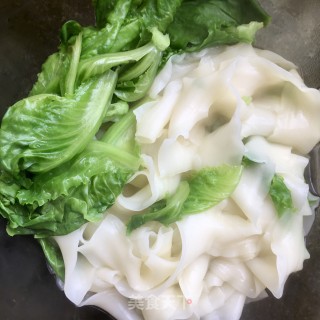 生菜鸽子刀削面的做法步骤：7