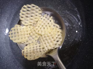 网格薯片——嘎嘣脆的做法步骤：4