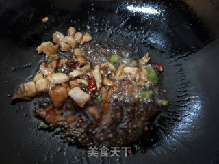 木耳肉片炒白玉菇的做法步骤：12