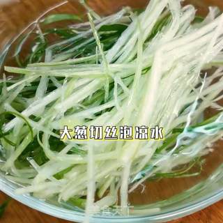 海鲈鱼做法，海鲈鱼怎么做好吃的做法步骤：5