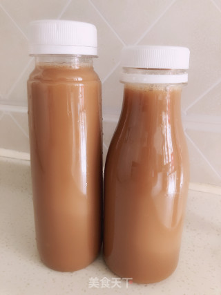 焦糖奶茶的做法步骤：4