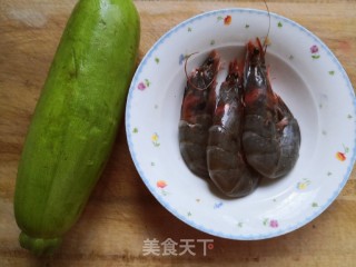 角瓜虾仁的做法步骤：1