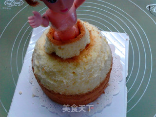 裱花蛋糕：芭比小公主的做法步骤：6