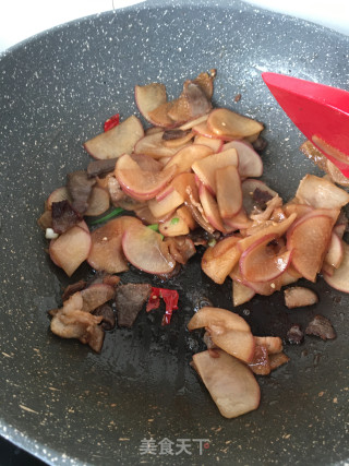 水萝卜炒肉片的做法步骤：13