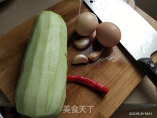 蒲瓜炒鸡蛋的做法步骤：1