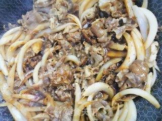 肥牛饭的做法步骤：6