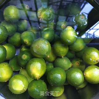 蜂蜜小青柠的做法步骤：1