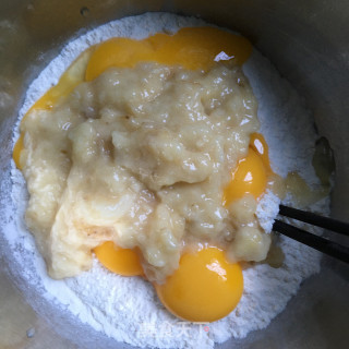 草莓酱香蕉饼的做法步骤：5